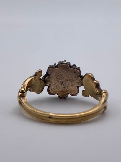 Bague en or jaune 750 millièmes et argent...
