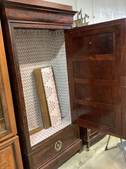 Louis-Philippe style mahogany and mahogany...