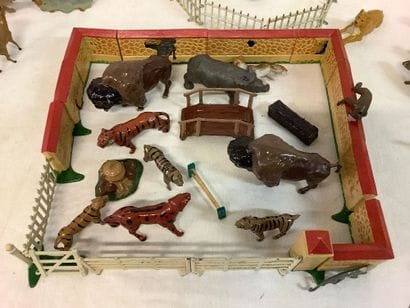 très beaux et ancien jouets d’enfant (animaux...
