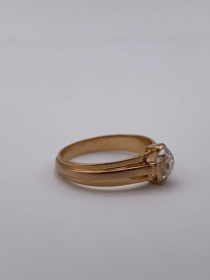 Bague solitaire en or rose 750 millièmes...