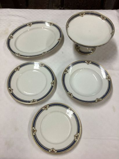 limoges: très beau service de table en porcelaine...