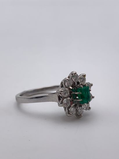 Bague en or gris 750 millièmes, centrée d...