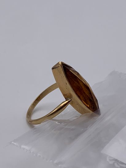 Bague en or jaune 750 millièmes sertie d...