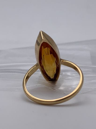 Bague en or jaune 750 millièmes sertie d...