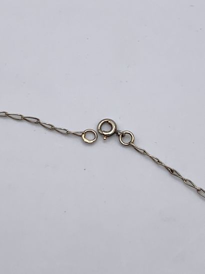 Collier en or 750 millièmes et argent 800...