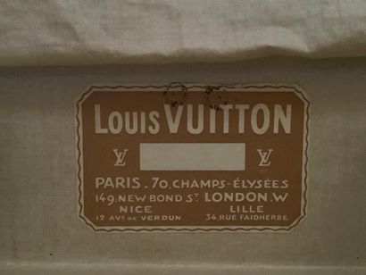 LOUIS VUITTON-Malle cabine en toile monogramme...