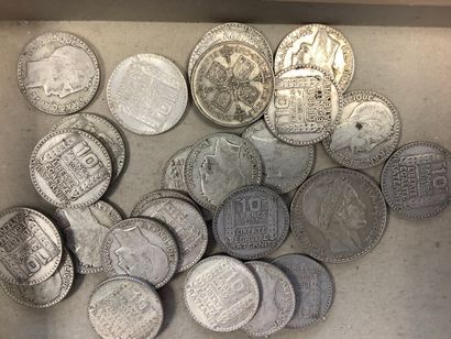 270 grams of Turin silver coins