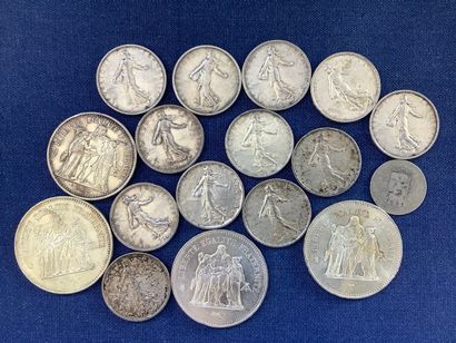 Silver coins weighing a total of 710gr, including...