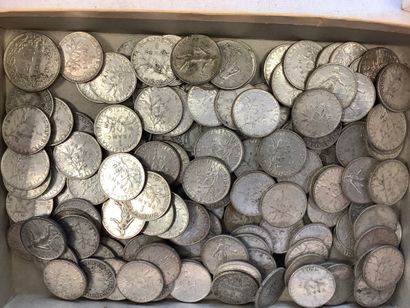 788 grams of 1 francs semeuse silver coi...