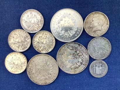 Silver coins weighing a total of 710gr, including...
