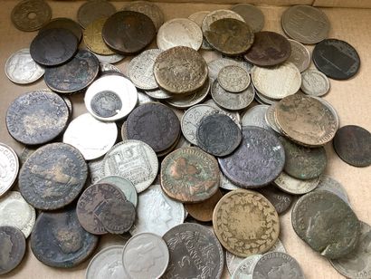 910 grammes de pièces diverses dont pièces...