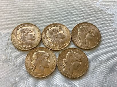 Lot de 5 pièces 20 francs or : 1904, 1905,...