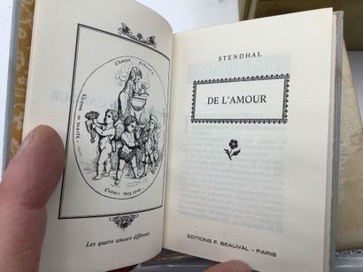 12 livres de poésies sous emboîtage, format...
