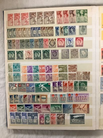 Varia. Album de timbres modernes et contemporains...