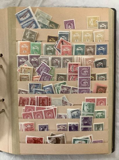 HONGRIE - Petit album de timbres semi classiques...