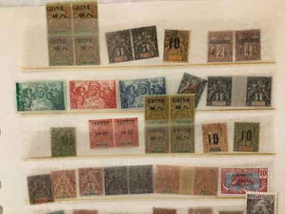 COLONIES - Deux planches d’album de timbres...