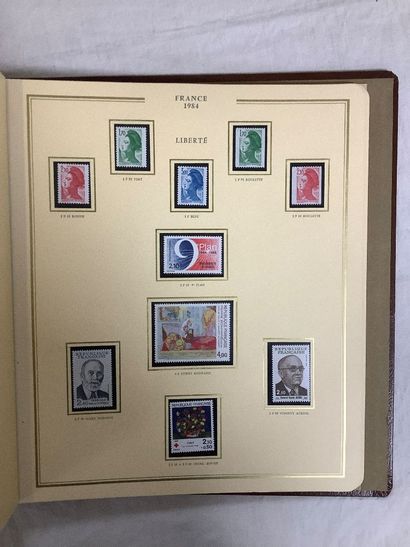 Album Ceres type “Présidence” avec les timbres...