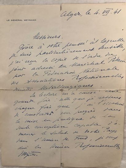 Ensemble de manuscrits. Un tapuscrit signé...