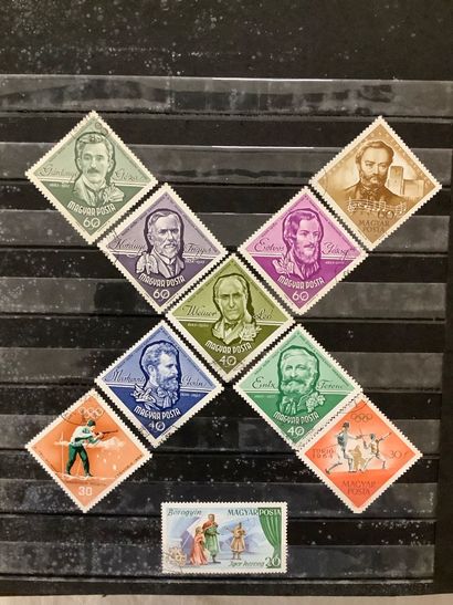 Varia. Deux petits albums de timbres, Turquie,...