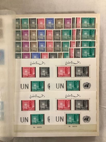Varia. Album de timbres modernes et contemporains...