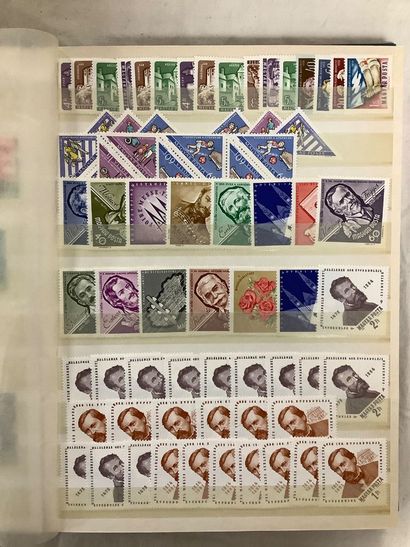 Varia. Album de timbres modernes et contemporains...