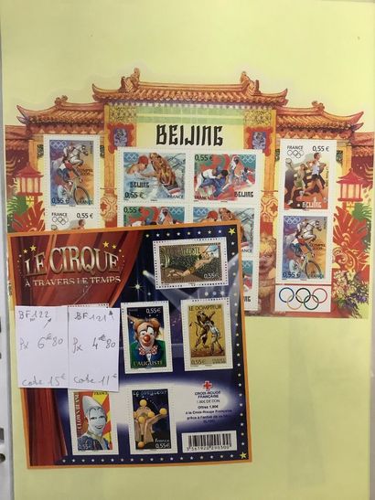 Classeur de timbres français neufs après...