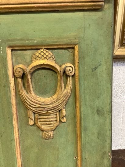 Grand trumeau XIXème bois et toile, à décor...