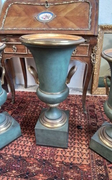 Suite de 3 grandes lampes style Médicis en...
