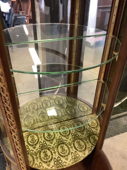 Victor RAULIN - Vitrine trois face de style...