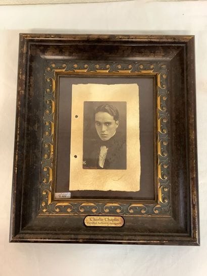 Charlie Chaplin , photographie dédicacée...
