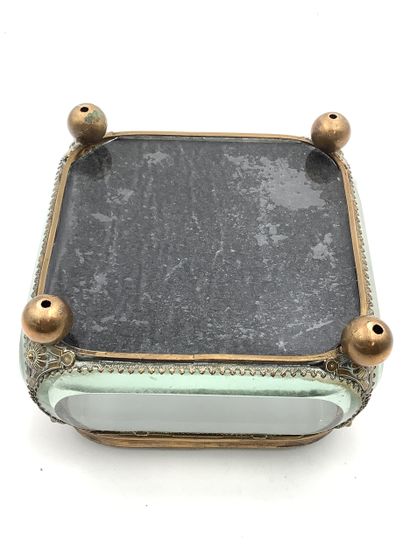 Grande boîte à bijoux en verre biseauté et...