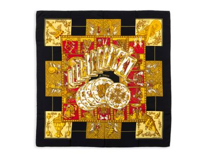 HERMES ''LE TAROT'' SCARF
Printed silk scarf.
Featuring...