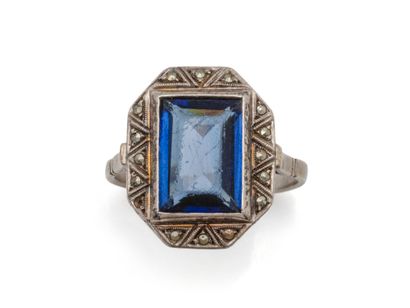 Bague en argent 800 millièmes ornée d'une...