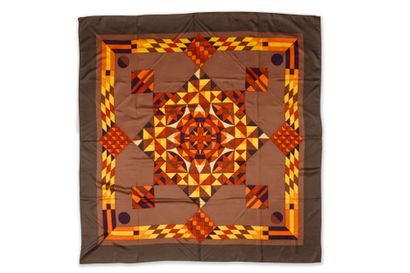 HERMES ''PSYCHÉ
Large printed silk scarf.
Geometric...
