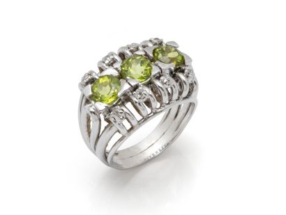 Bague tank en platine 850 millièmes habillée...