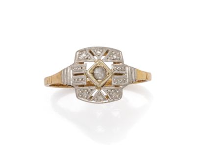 Petite bague en or 750 et platine 850 millièmes...