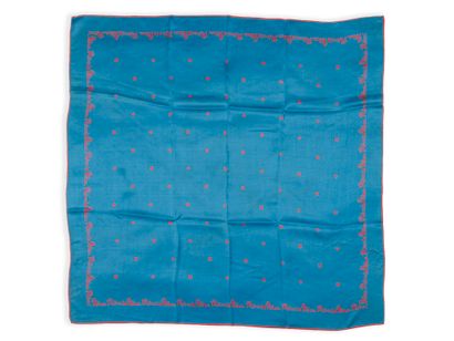 NINA RICCI
Silk scarf.
Red flower design...