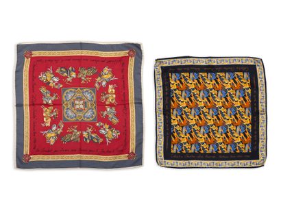 CHRISTIAN DIOR
Set of 2 silk clutch bags
One...