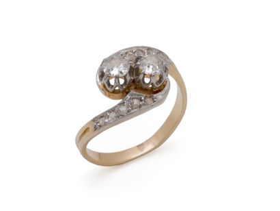 Bague toi et moi en or 750 et platine 850...