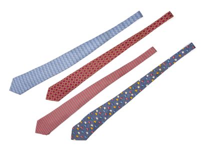HERMÈS
Set of 4 ties in printed silk with...