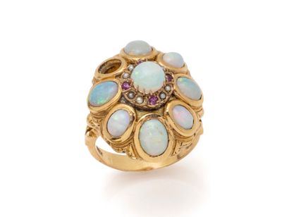 Bague dôme en or 750 millièmes, habillée...