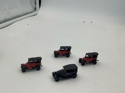 Lot de 36 véhicules de la première guerre...