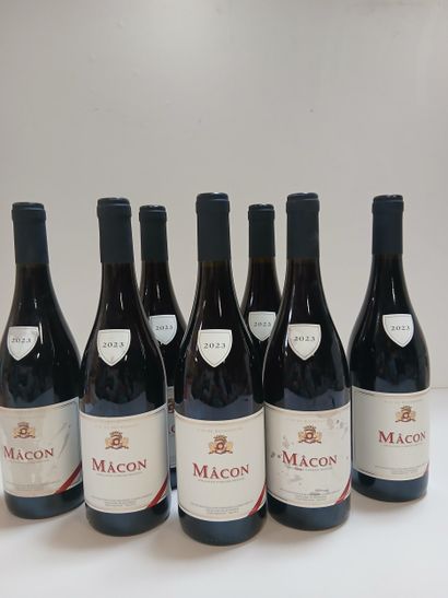 7 Mâcon 2023 Grand Vin rouge de Bourgogne...