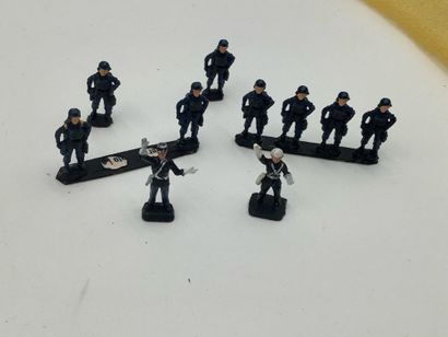 Lot de 41 véhicules de la gendarmerie : FORD...