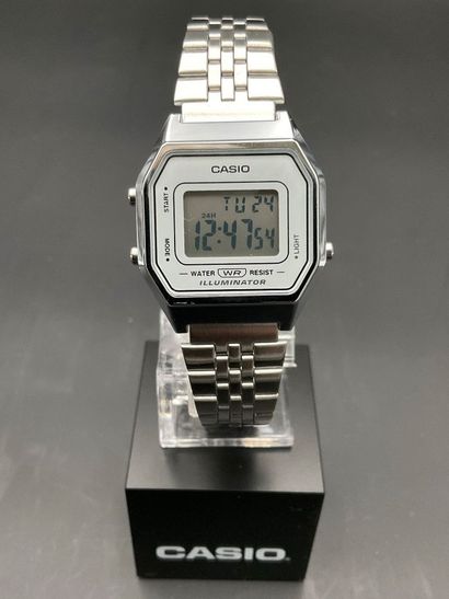 CASIO VINTAGE, montre à quartz , collection...