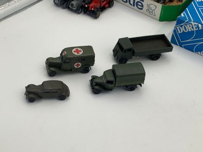 Lot de 36 véhicules de la première guerre...