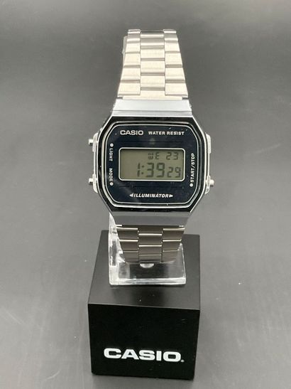 CASIO VINTAGE, montre à quartz , collection...