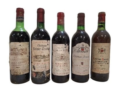Lot de 5 bouteilles:
1 Château Laroche 1986Côtes...