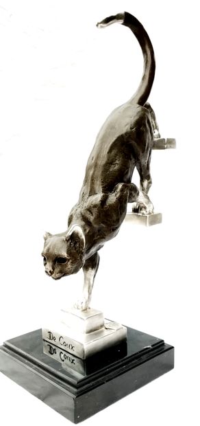 Art Moderne: Animal bronze with double fawn...