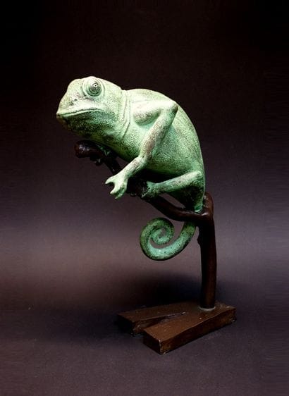 Important zoomorphic sculpture in green patinated...